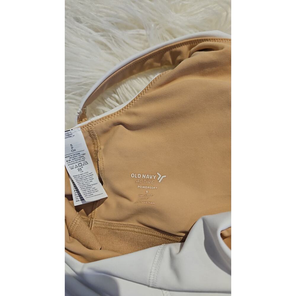Old Navy Active Powersoft V-Neck Crop Top in White | Size S - Picture 4 of 5